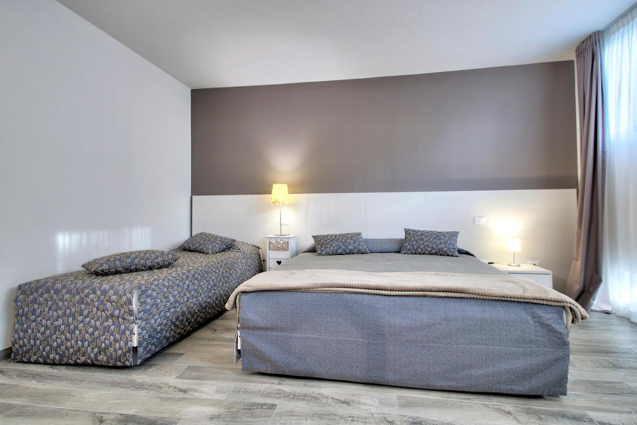 Resilienza Hotel Mira Luaran gambar