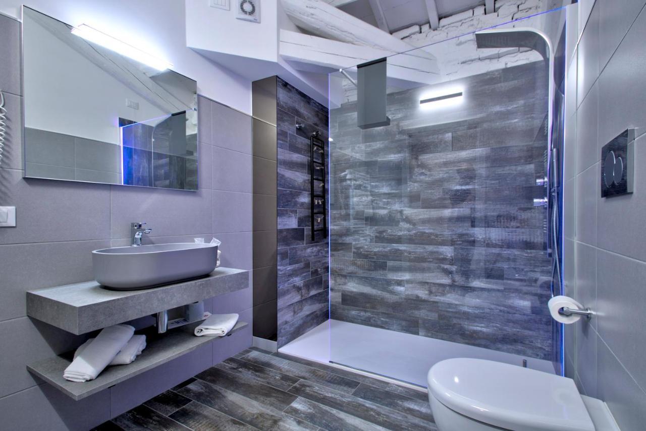 Resilienza Hotel Mira Luaran gambar