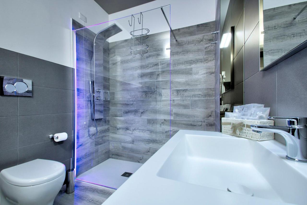 Resilienza Hotel Mira Luaran gambar