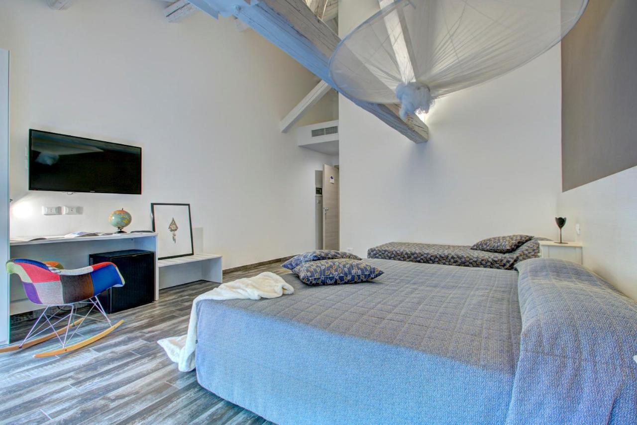 Resilienza Hotel Mira Luaran gambar