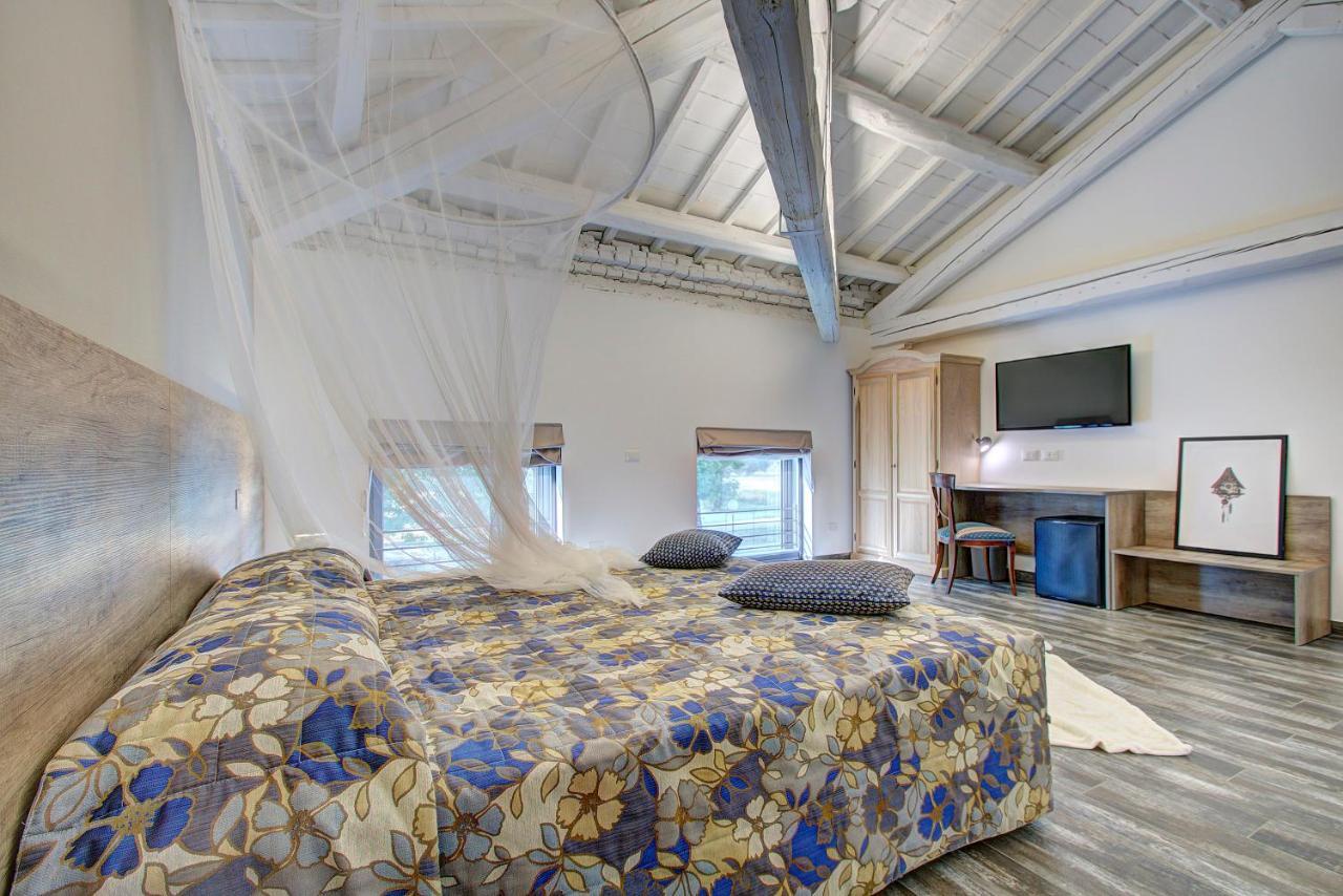 Resilienza Hotel Mira Luaran gambar